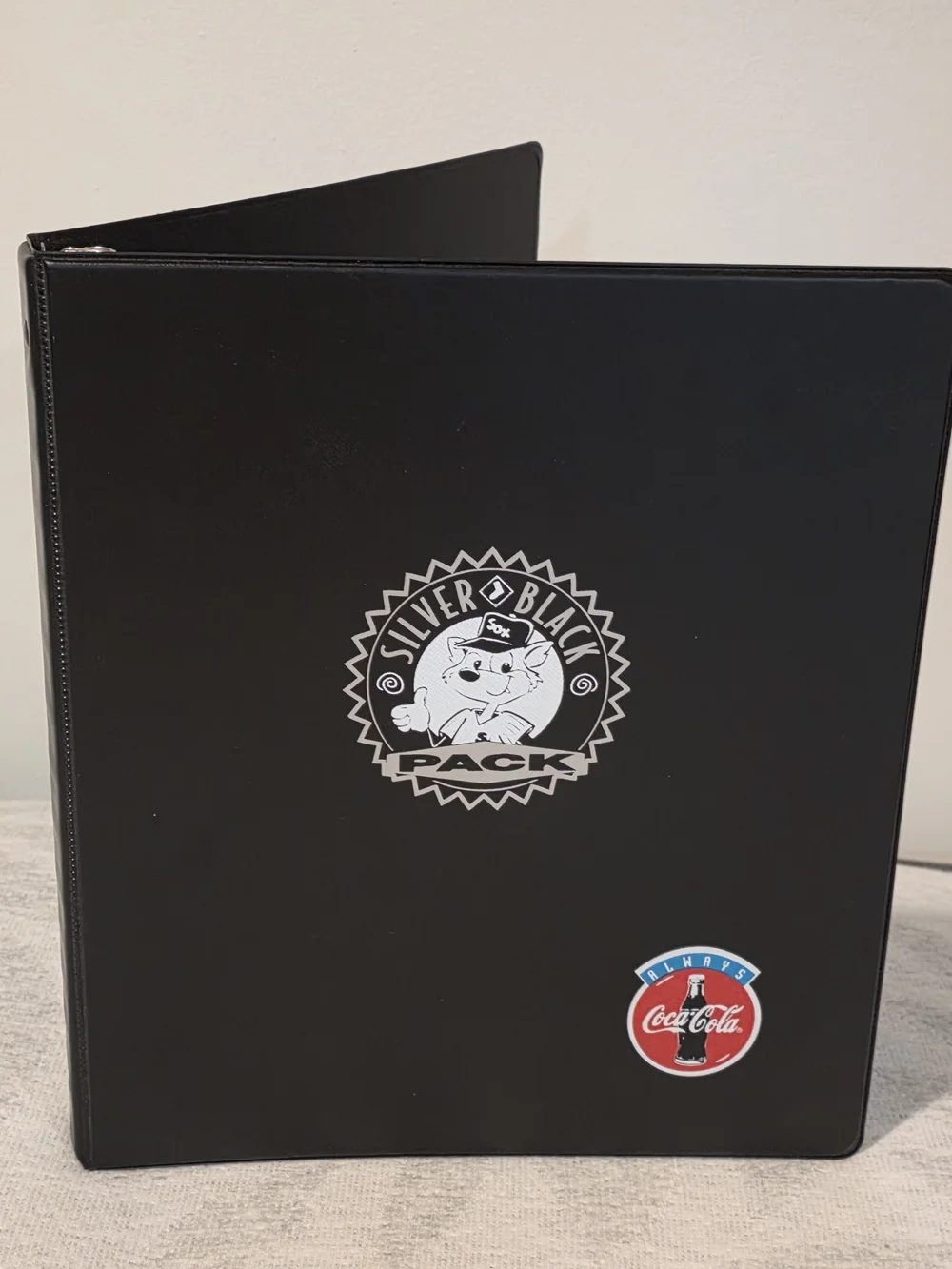 Vintage 1997 Chicago White Sox x Coca-Cola Binder Silver & Black Pack Rare Promo